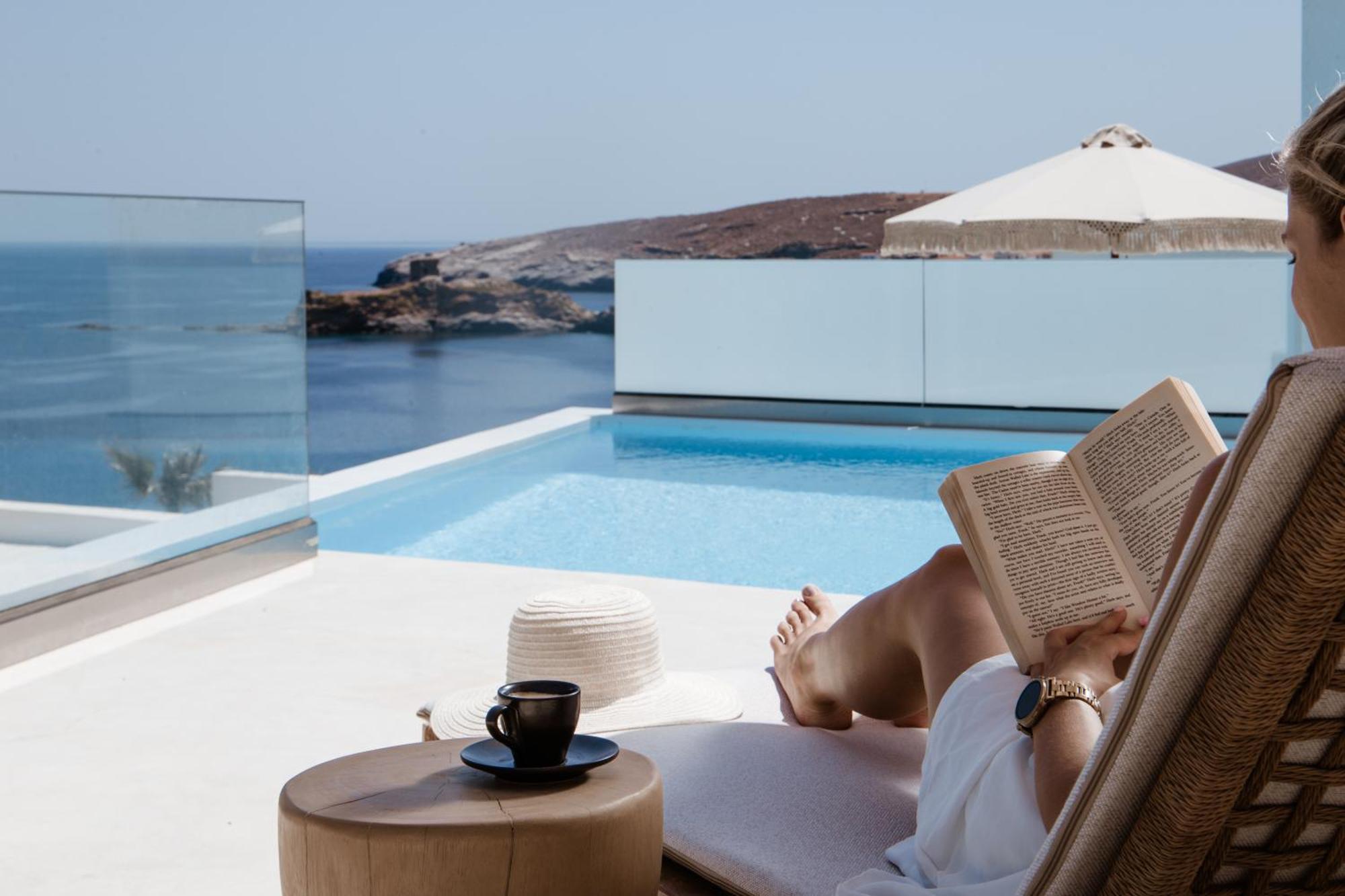 Golden Vista, Beachfront Suites By Explore Andros Екстериор снимка