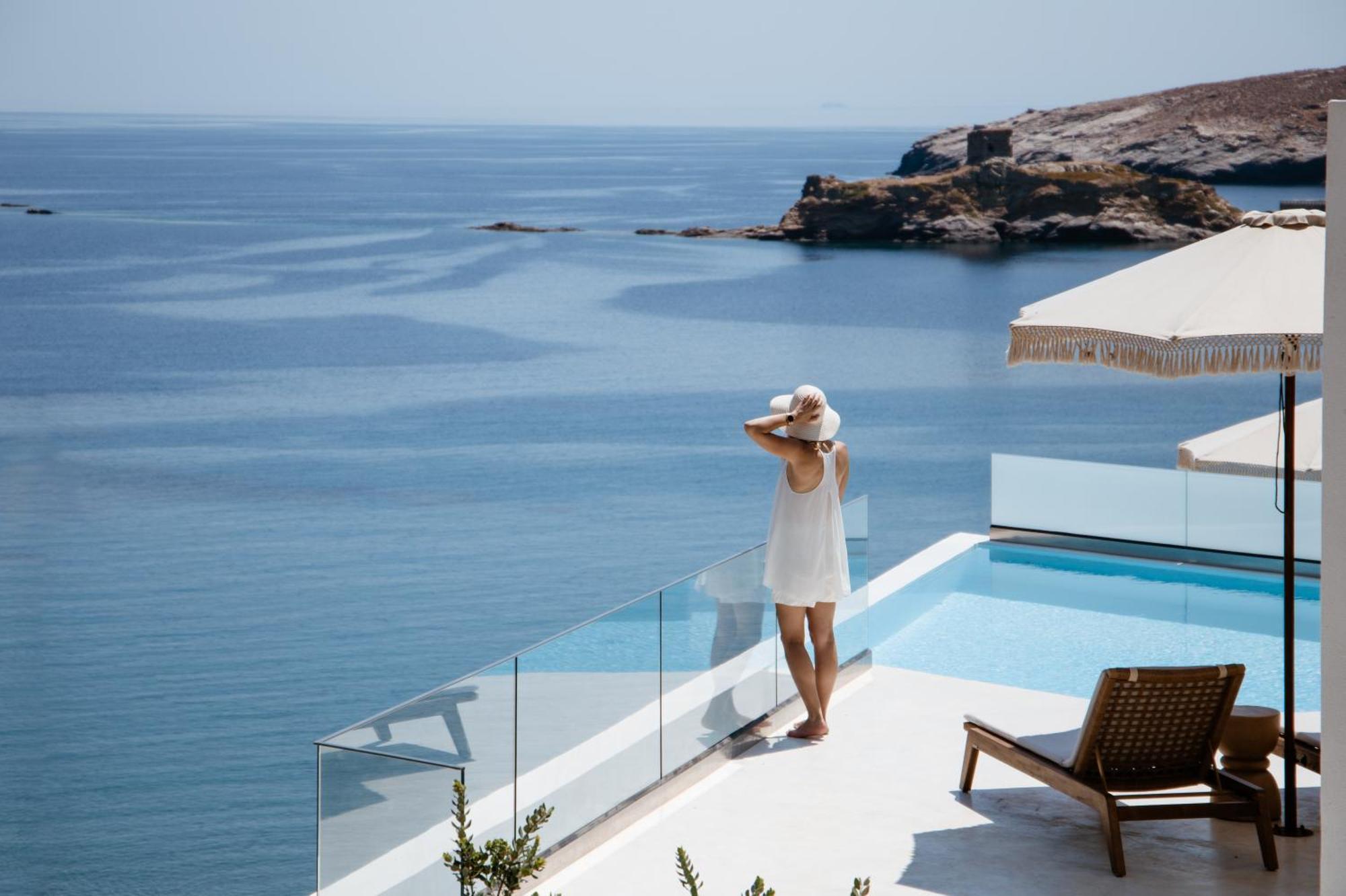 Golden Vista, Beachfront Suites By Explore Andros Екстериор снимка