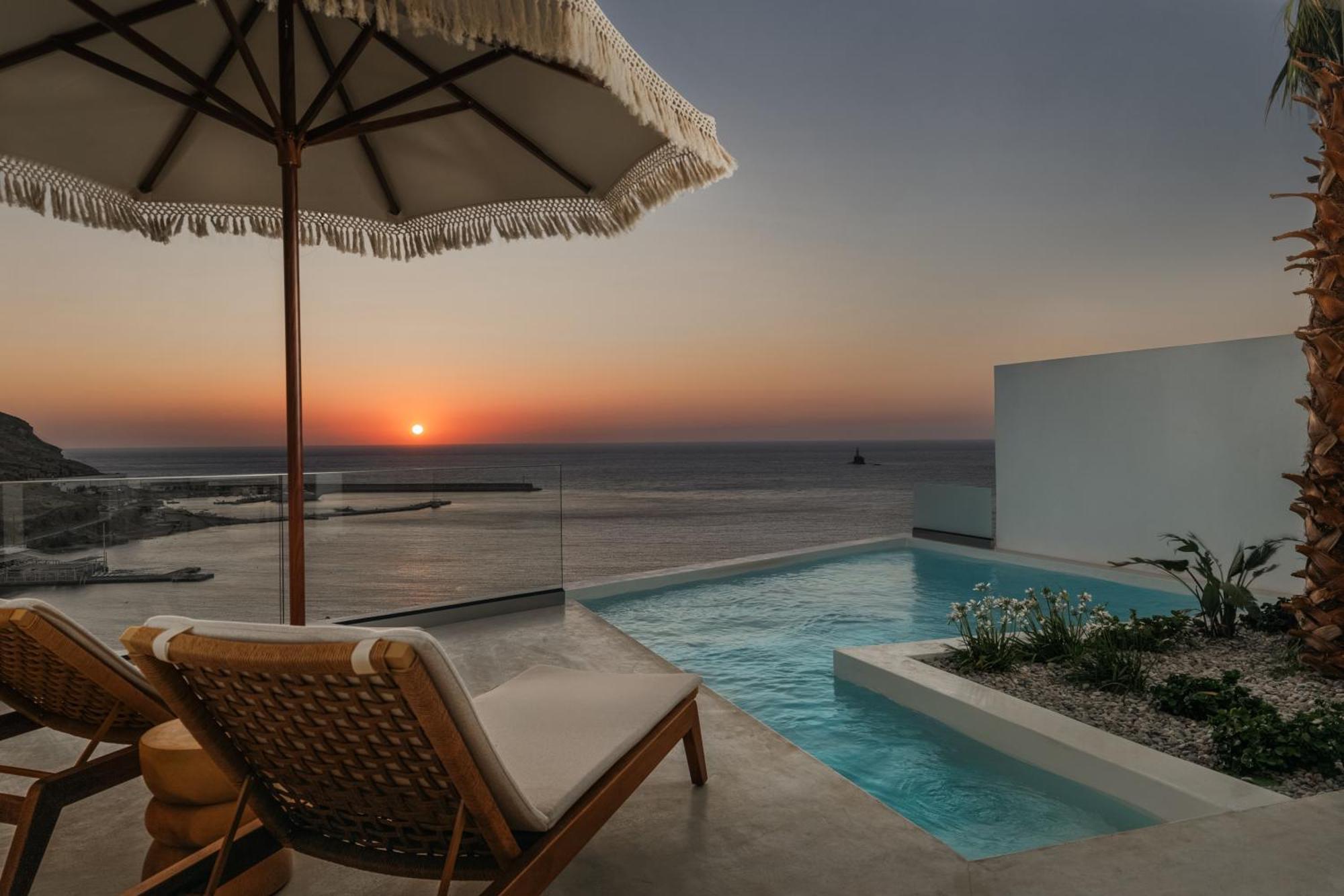 Golden Vista, Beachfront Suites By Explore Andros Екстериор снимка